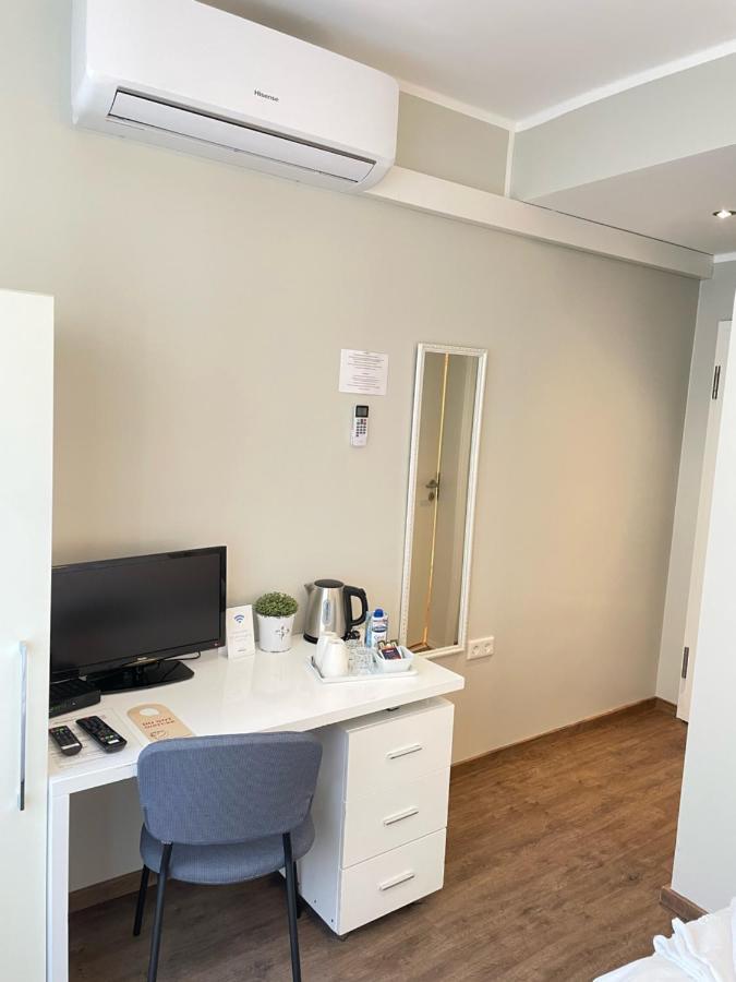 Barcelona Bed & Breakfast Dusseldorf Ngoại thất bức ảnh