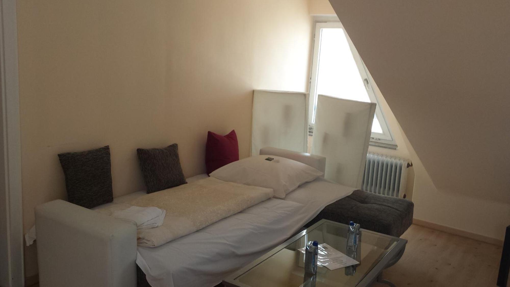 Barcelona Bed & Breakfast Dusseldorf Phòng bức ảnh