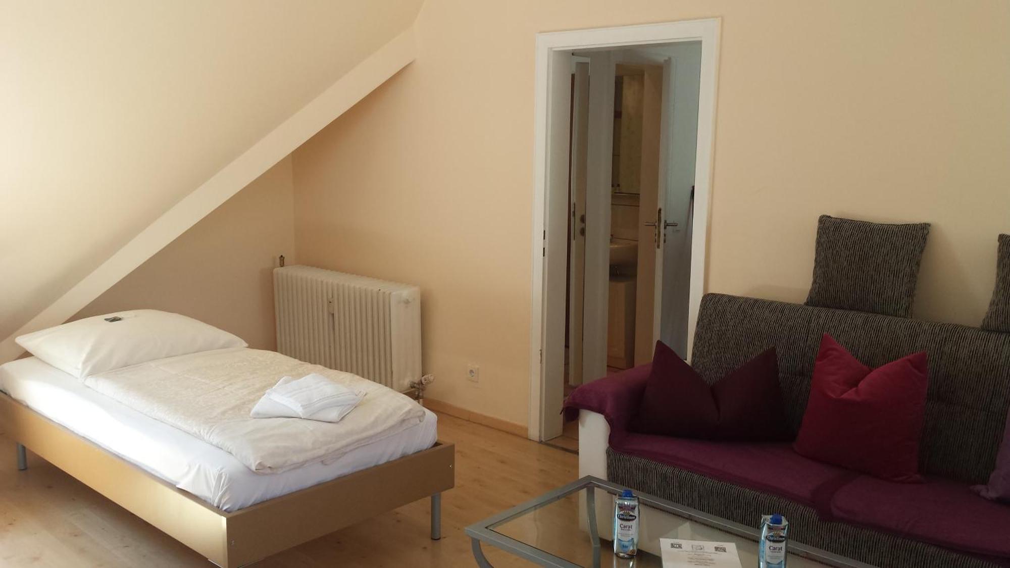 Barcelona Bed & Breakfast Dusseldorf Phòng bức ảnh