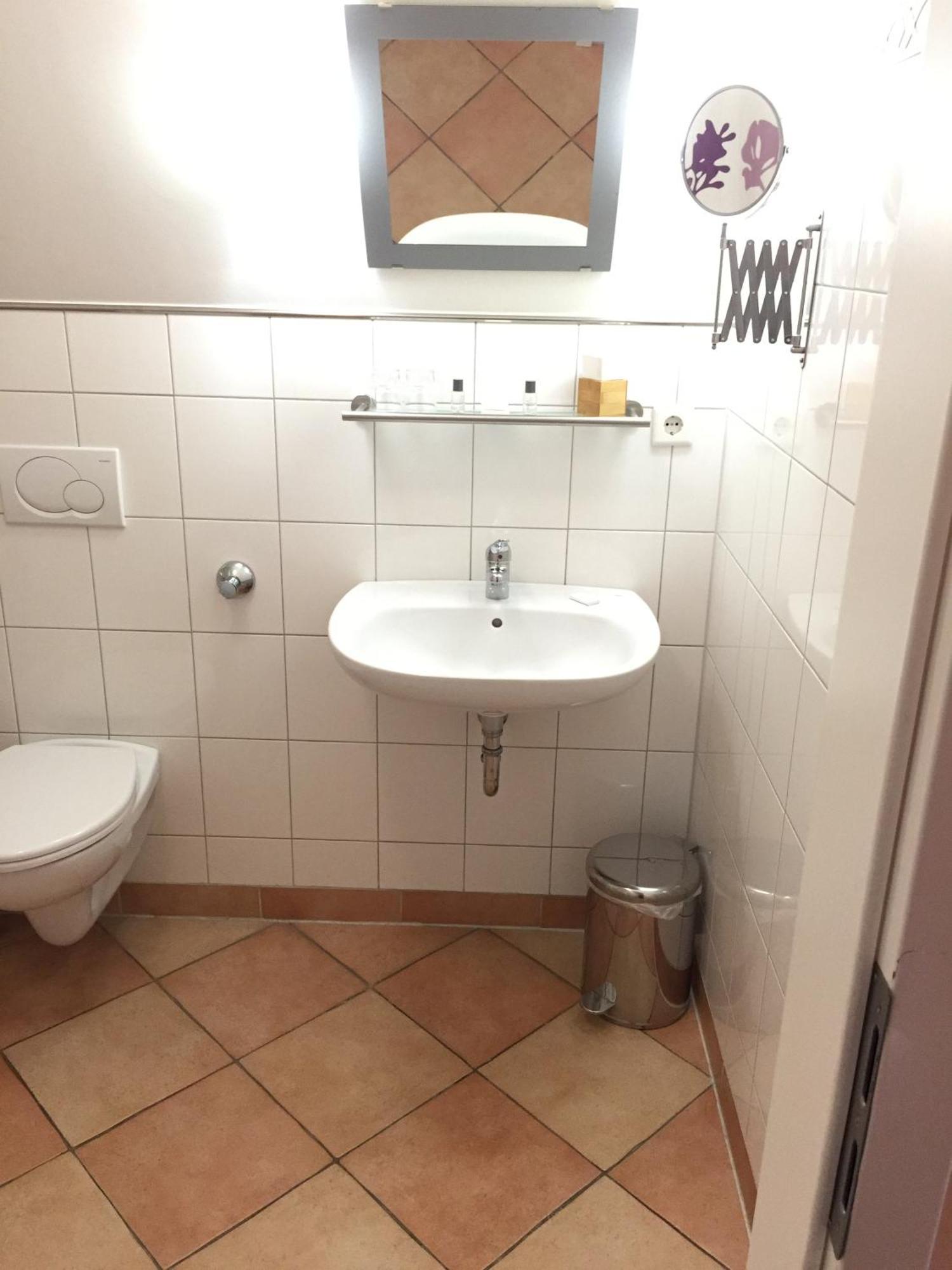 Barcelona Bed & Breakfast Dusseldorf Phòng bức ảnh