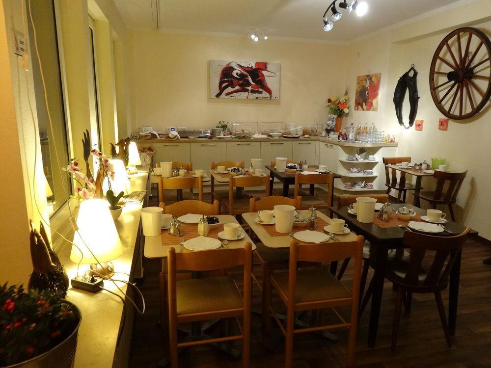 Barcelona Bed & Breakfast Dusseldorf Ngoại thất bức ảnh