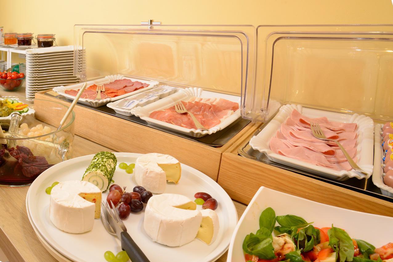 Barcelona Bed & Breakfast Dusseldorf Ngoại thất bức ảnh